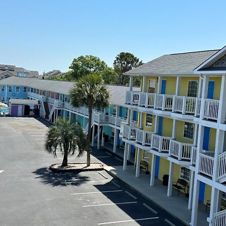 Pirates Cove Motel Carolina Beach Exterior photo