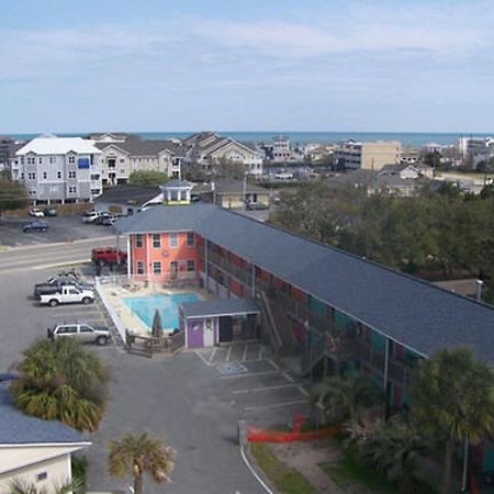 Pirates Cove Motel Carolina Beach Exterior photo