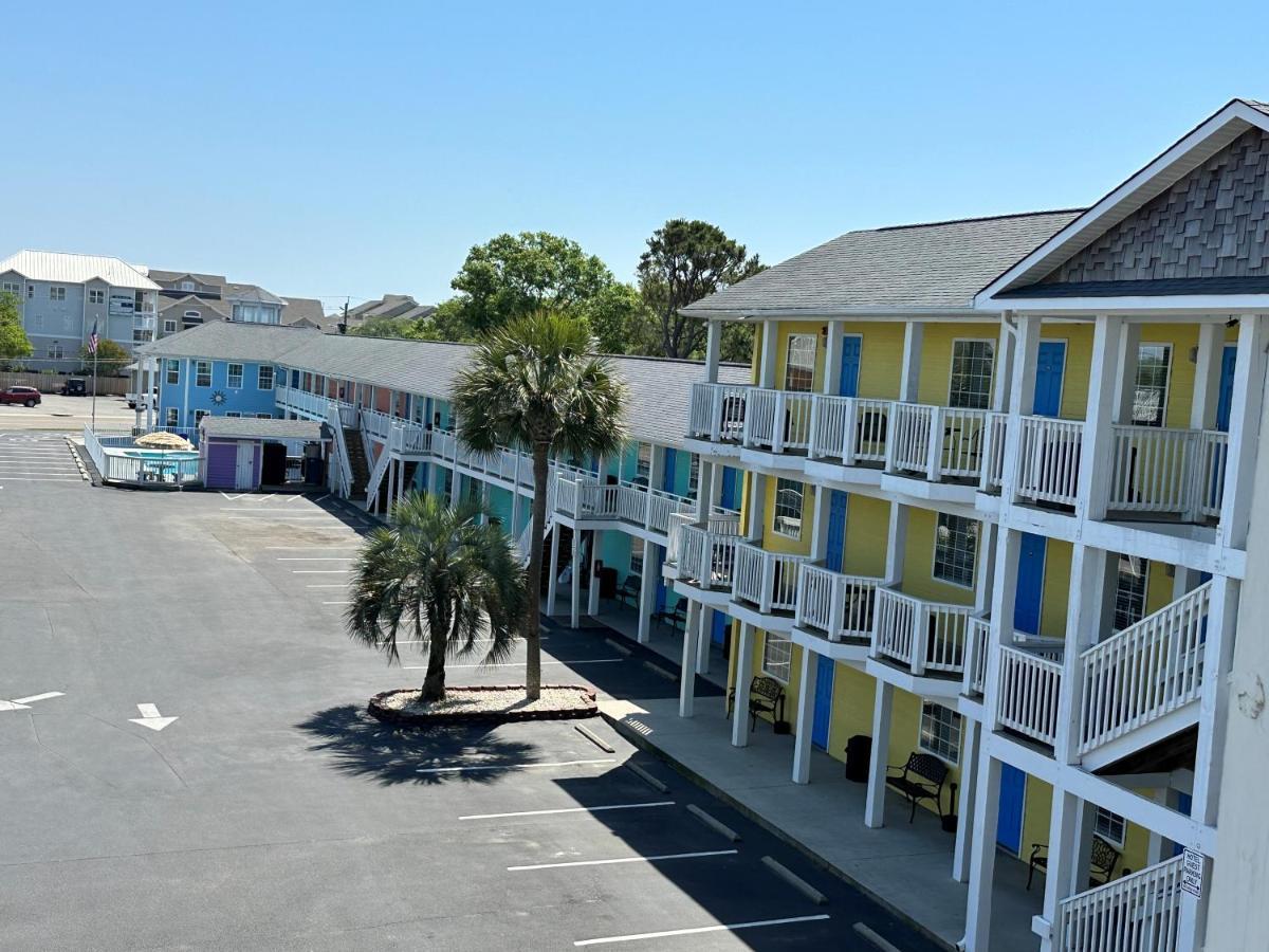 Pirates Cove Motel Carolina Beach Exterior photo