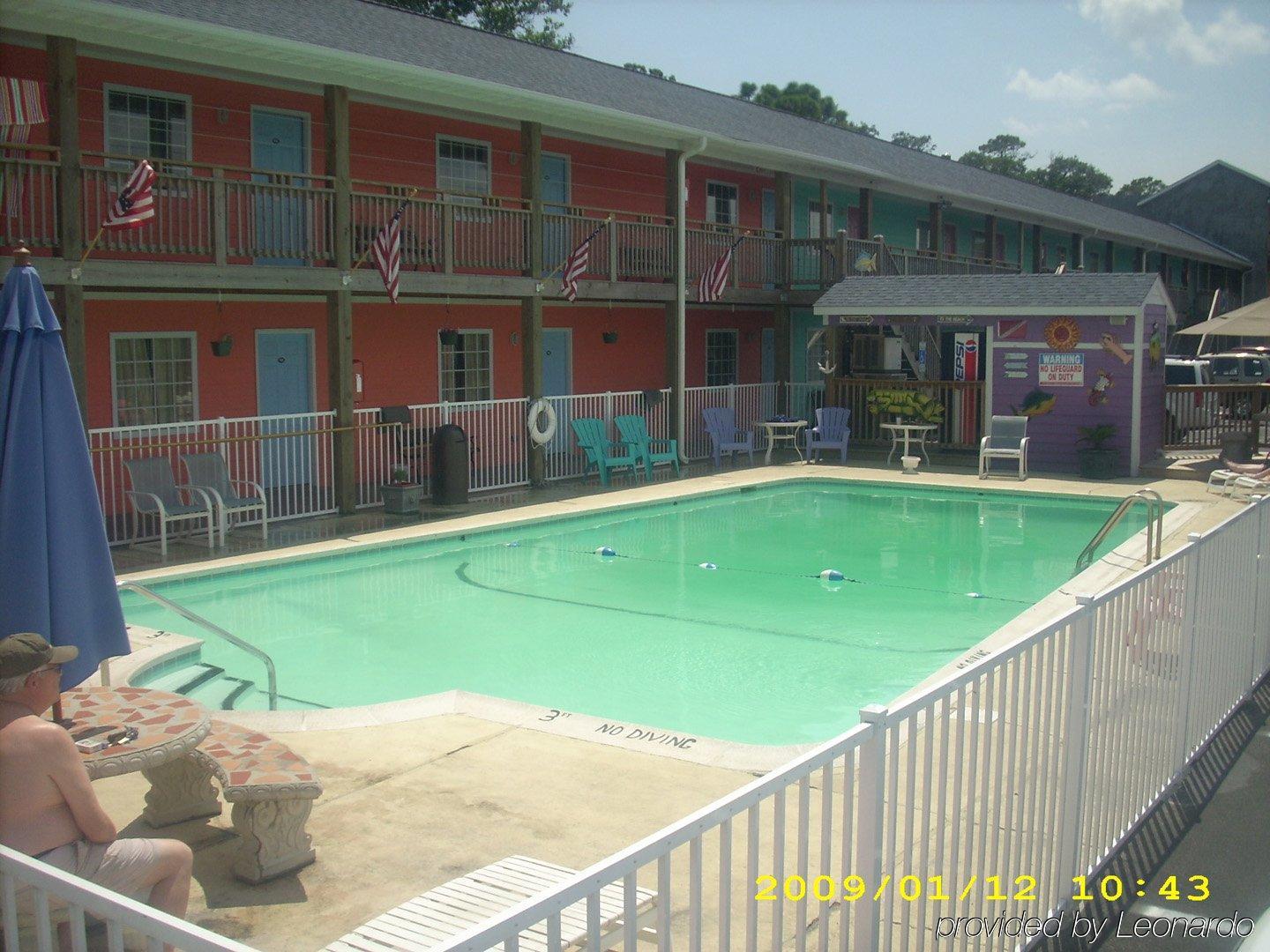 Pirates Cove Motel Carolina Beach Facilities photo